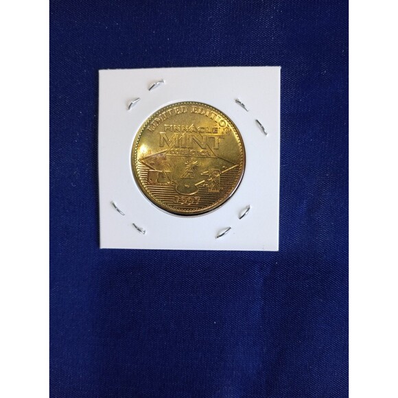 1997 Pinnacle Mint Collection Derek Jeter #16 Baseball Coin - Picture 2 of 2